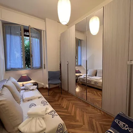 Welcome Riviera - La Viola, 70 Sqm, 1bedroom,1 Bathroom, Air Conditioning, Wifi, At 5 Min From And Train Station In Rapallo, Private Garage Available On Request At 20,00 Per Night *
