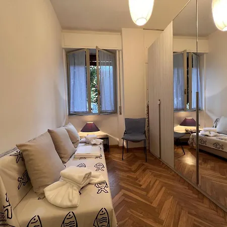 Welcome Riviera - La Viola, 70 Sqm, 1bedroom,1 Bathroom, Air Conditioning, Wifi, At 5 Min From And Train Station In Rapallo, Private Garage Available On Request At 20,00 Per Night *