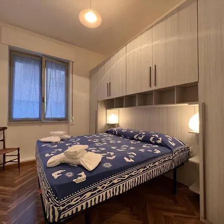 Welcome Riviera - La Viola, 70 Sqm, 1bedroom,1 Bathroom, Air Conditioning, Wifi, At 5 Min From And Train Station In Rapallo, Private Garage Available On Request At 20,00 Per Night * راباللو